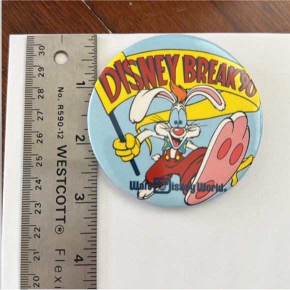 Vintage Disney Roger Rabbit Button - Yellow, Blue, Pink - Picture 5 of 9